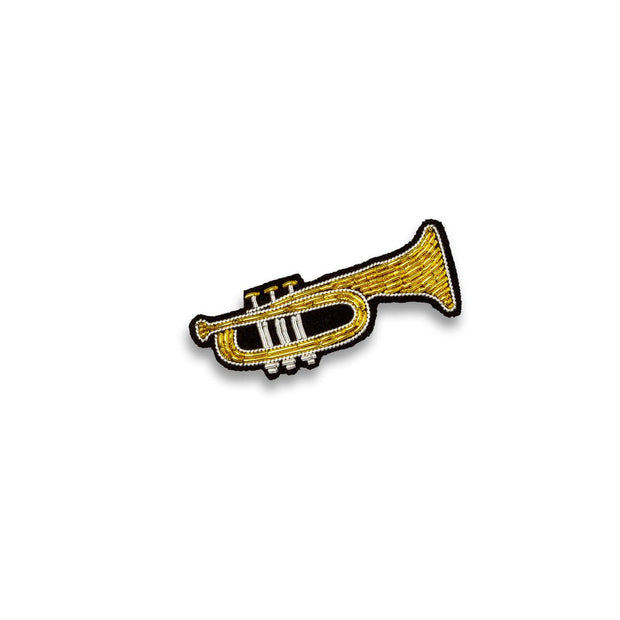 broche brodée macon lesquoy trompette