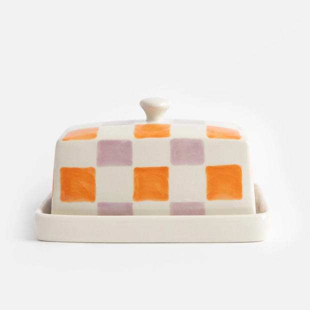 beurrier en céramique motif damier rose et orange caroline gardner