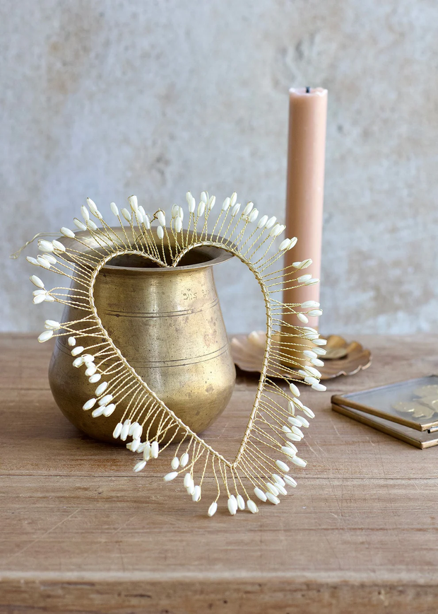 Cœur Halo de Perles  – Décoration Poétique à Suspendre