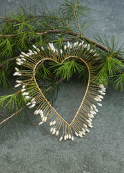 Cœur Halo de Perles  – Décoration Poétique à Suspendre