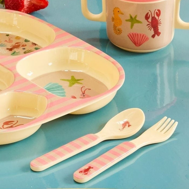 Couverts Bébé Mélamine Motif Océan Rose - RICE - La Boite à Bonheur