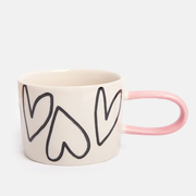 mug céramique coeurs noirs anse rose CAROLINE GARDNER - La Boite à Bonheur BAYEUX