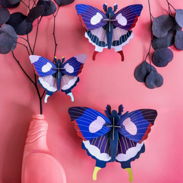 set de 3 papillons bleus décoratifs studio roof